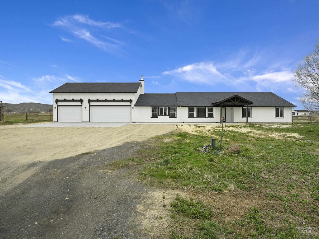 2375 Airport Rd, Emmett, ID 83617 SingleFamily Home for Sale MLS