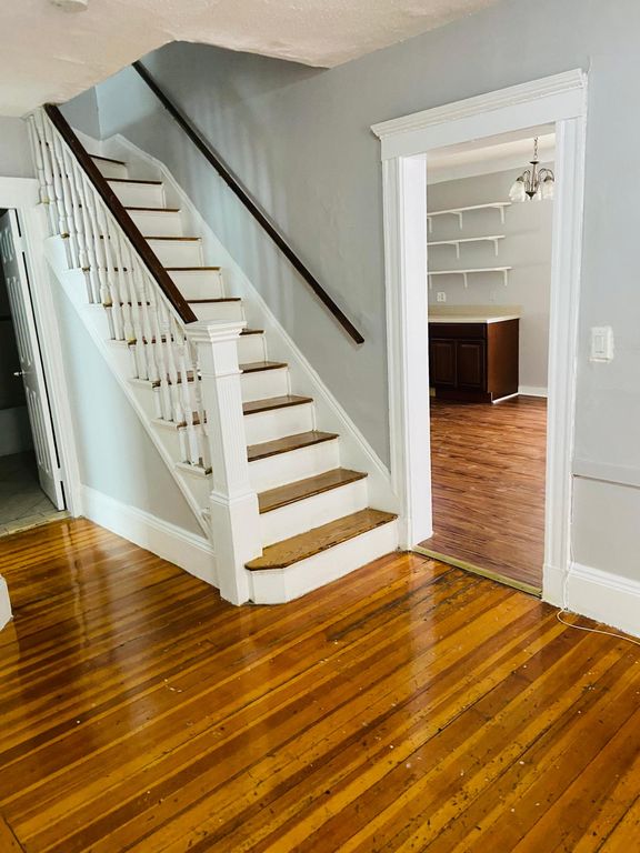 45 Angell St #1, Boston, MA 02124