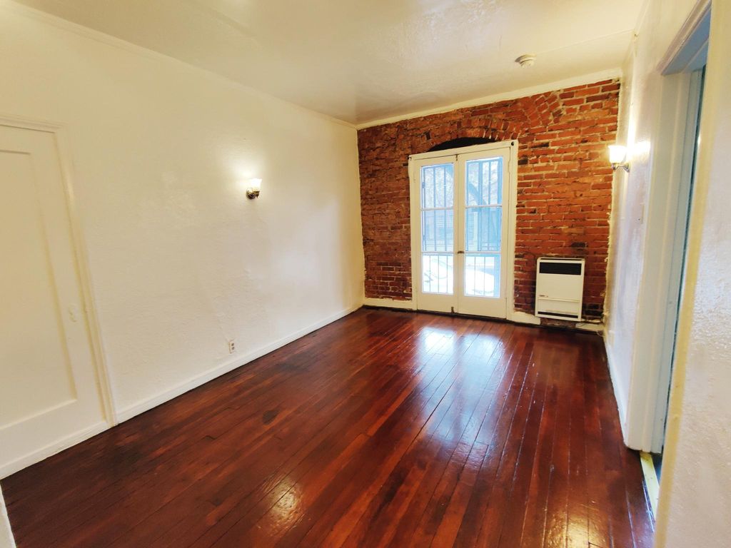 6731 Leland Way, Los Angeles, CA 90028