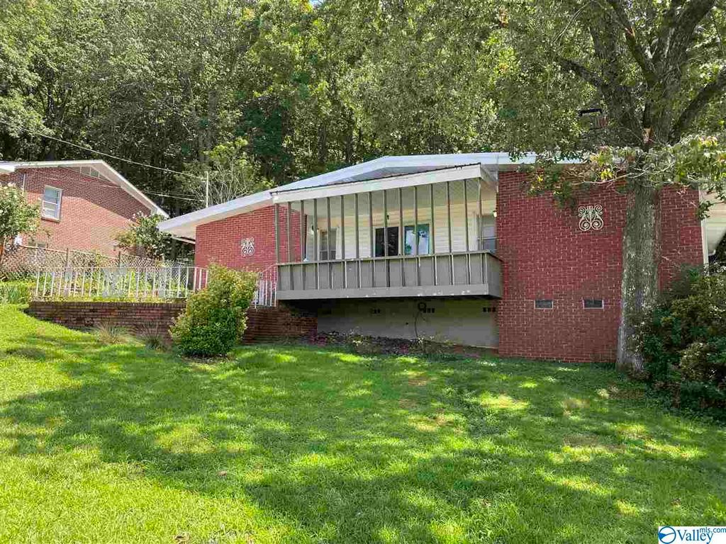 2024 Lynn Rd, Anniston, AL 36207 | Trulia
