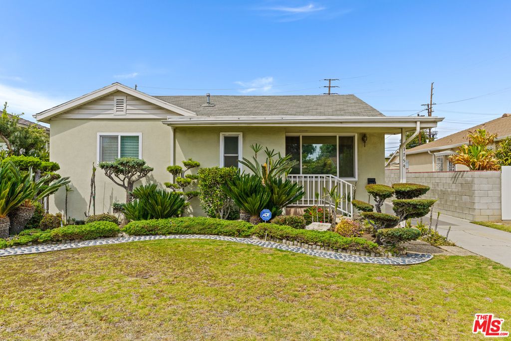 1754 Amherst Ave, Los Angeles, CA 90025
