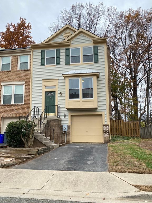 802 Suffield Dr, Gaithersburg, MD 20878