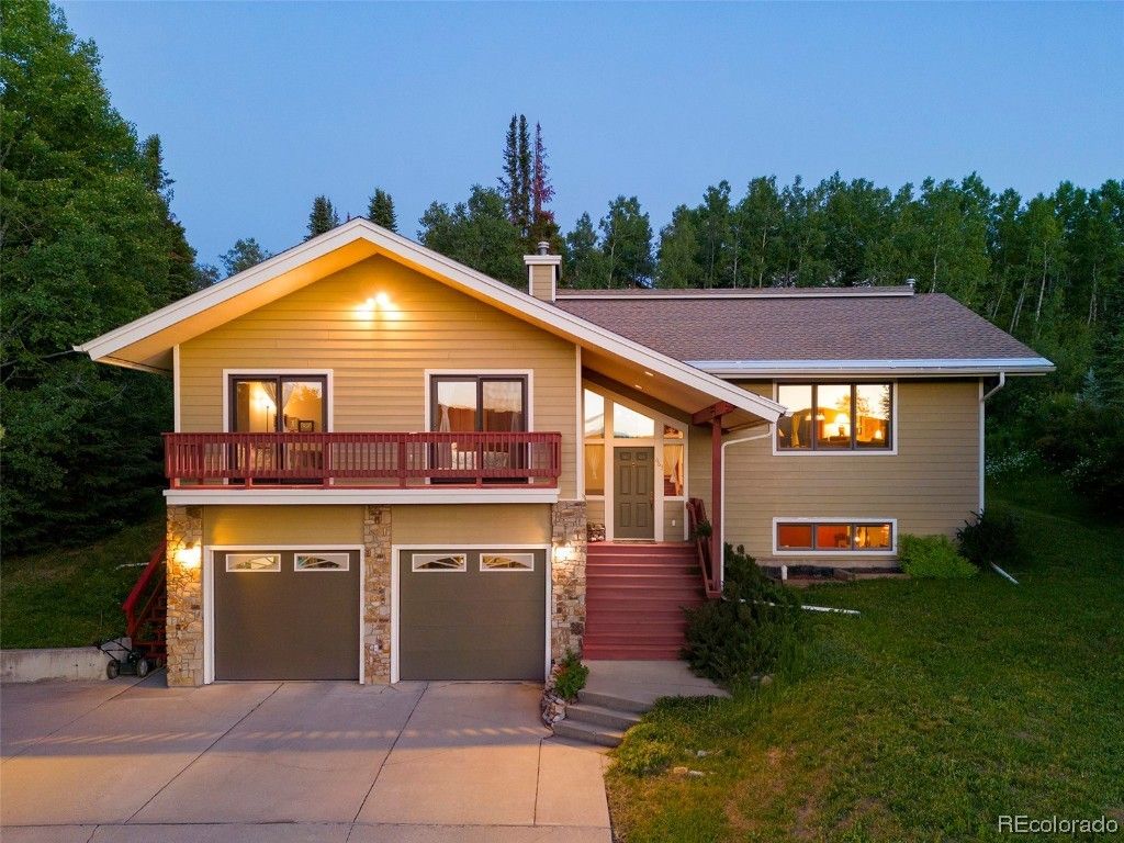 663 Amethyst Dr, Steamboat Springs, CO 80487