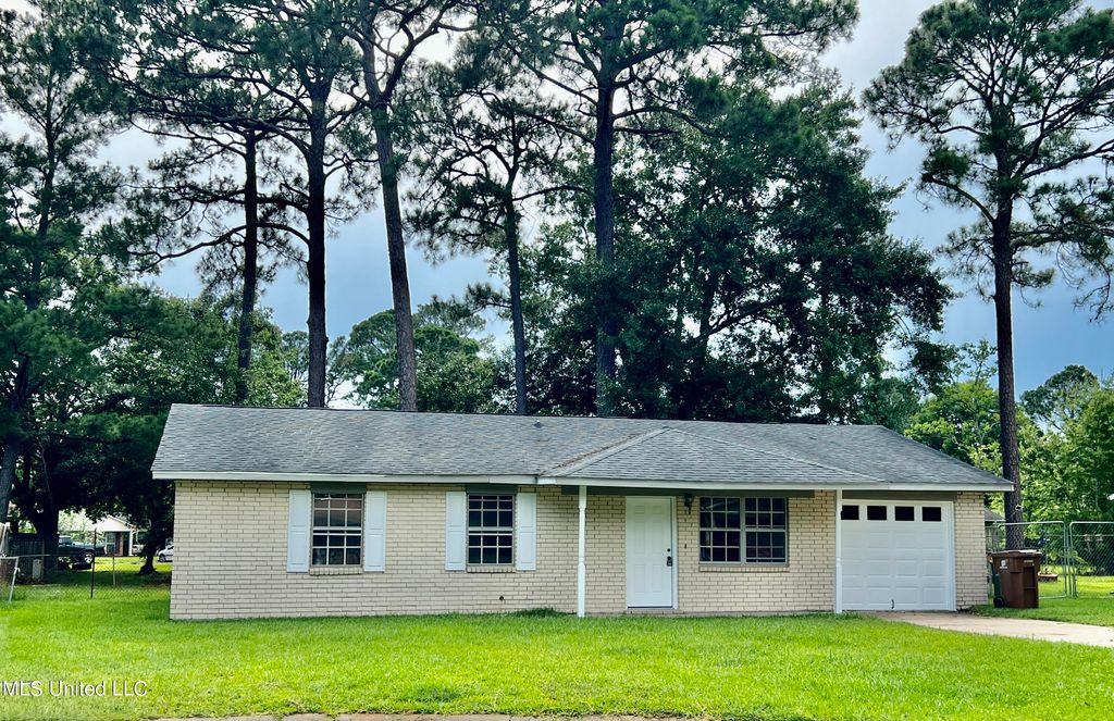 15 Cottonwood Ct, Diberville, MS 39540 Trulia