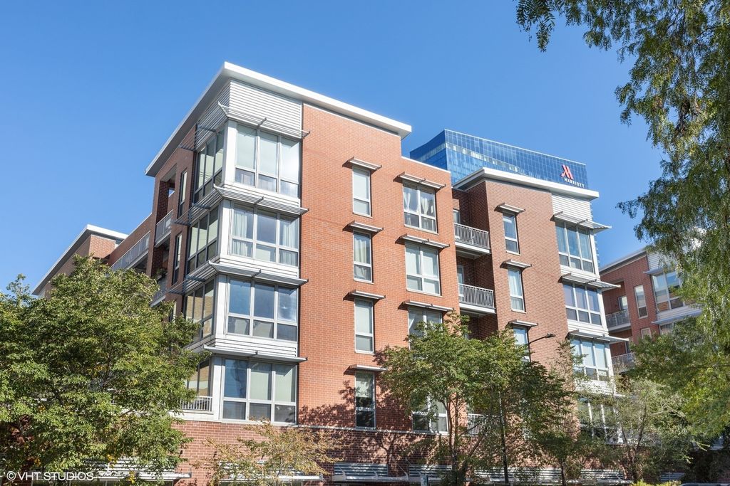 2025 S Indiana Ave #210, Chicago, IL 60616