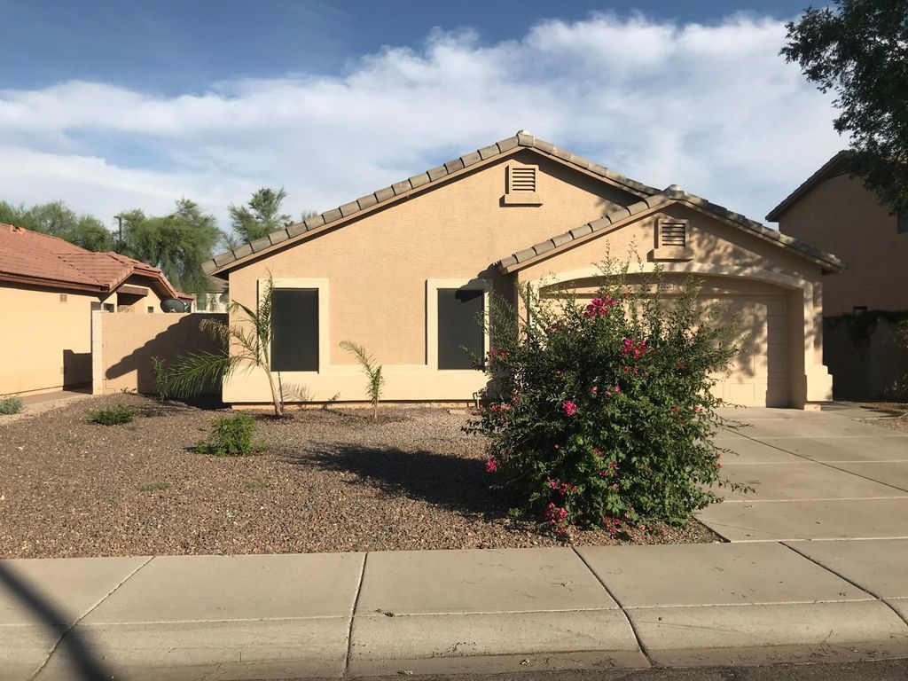 2021 S Bahama Dr, Gilbert, AZ 85295