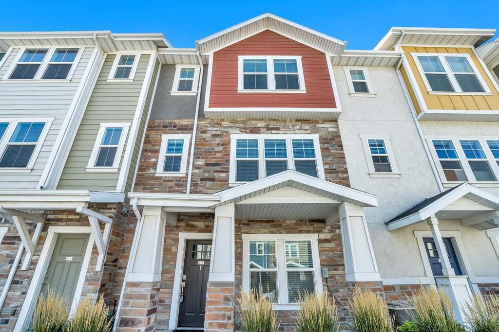 695 E 355 N, Vineyard, UT 84059