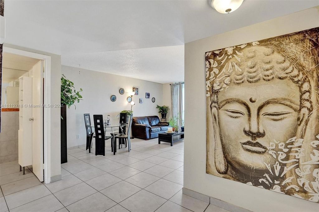 16565 NE 26th Ave #6H, North Miami Beach, FL 33160