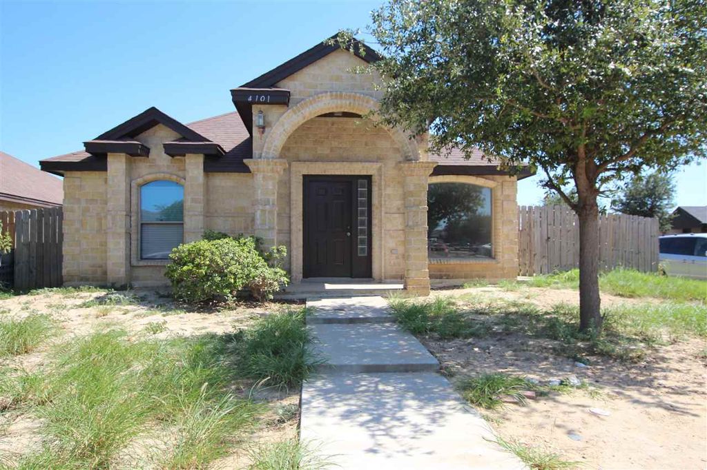 4101 Alemany St, Laredo, TX 78046
