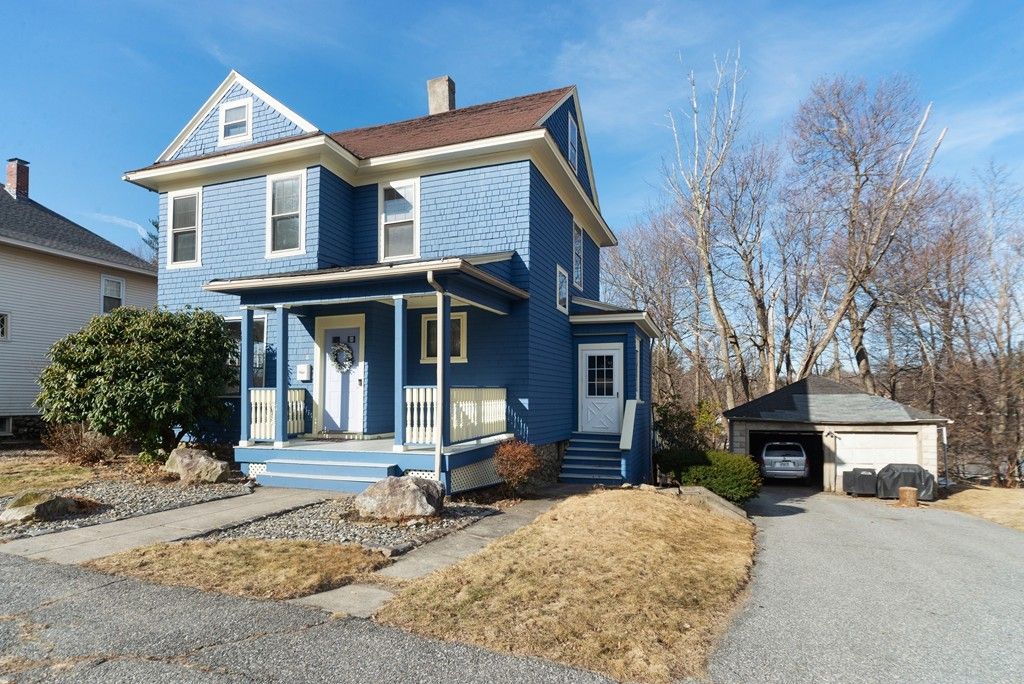 28 Iowa St, Worcester, MA 3 Bed, 2 Bath SingleFamily Home 30