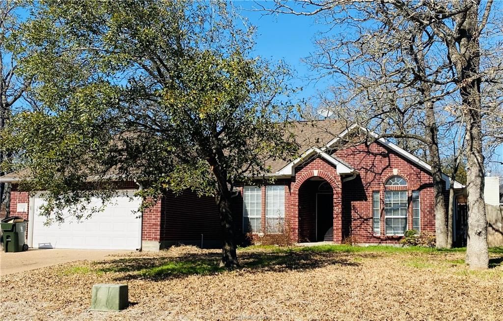 2901 Mirrormere Cir, Bryan, TX 77807 3 Bed, 2 Bath SingleFamily Home