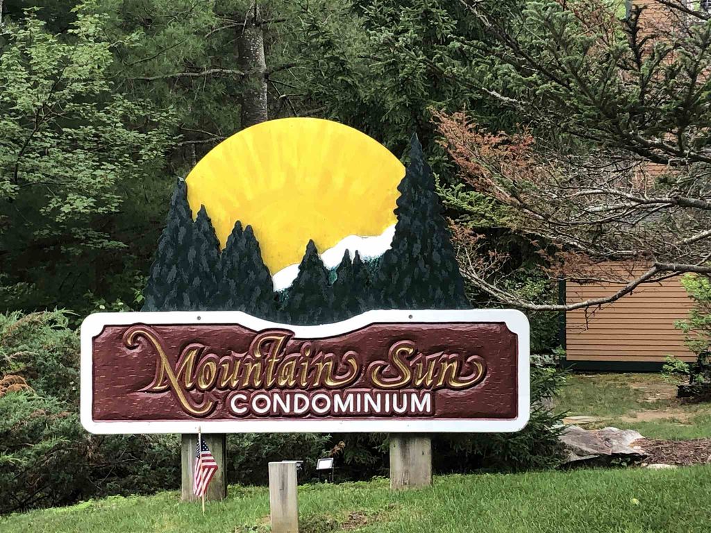 9 Mountain Sun Way 19C, Waterville Valley, NH 3 Bed, 3 Bath Condo