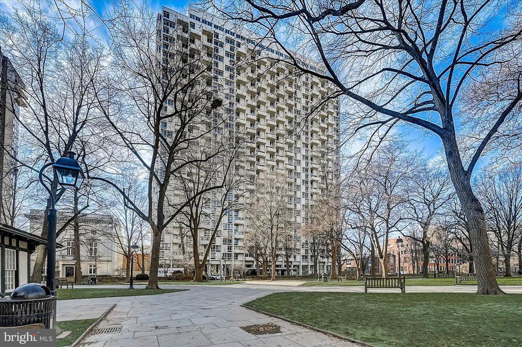 604-36 S Washington Sq #2206-2208, Philadelphia, PA 19106