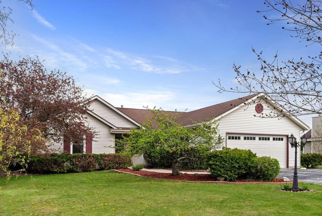 W165N10256 Wagon TRAIL, Germantown, WI 53022 See Estimated Value