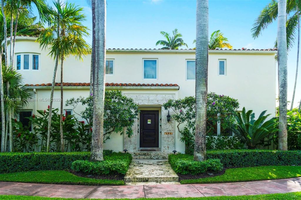 6437 N Bay Rd, Miami Beach, FL 33141