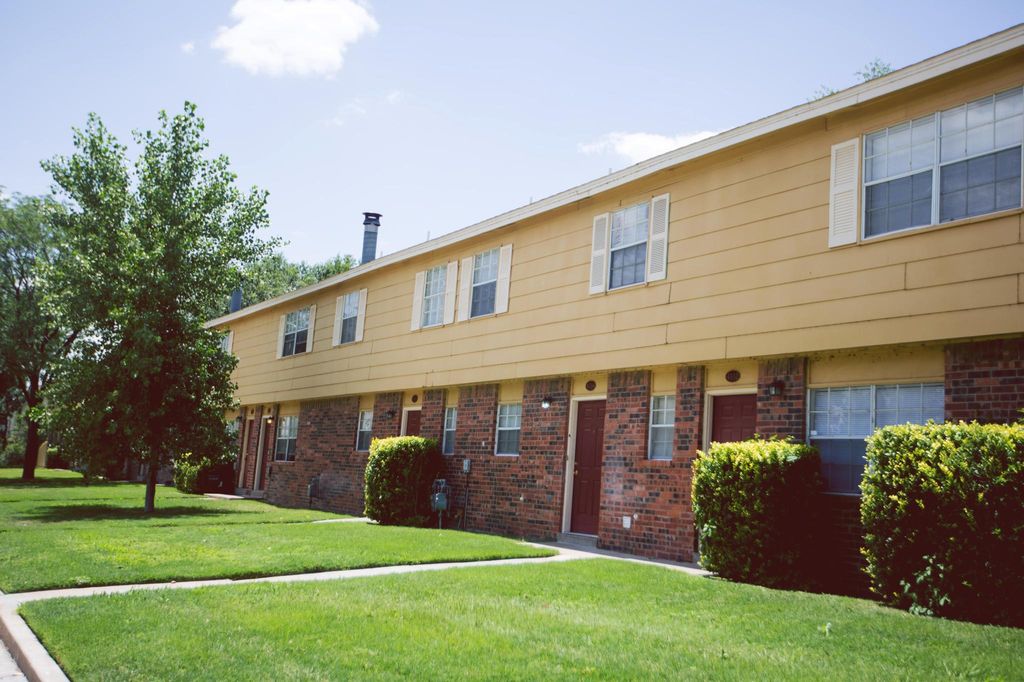 4240 S Austin St, Amarillo, TX 79110