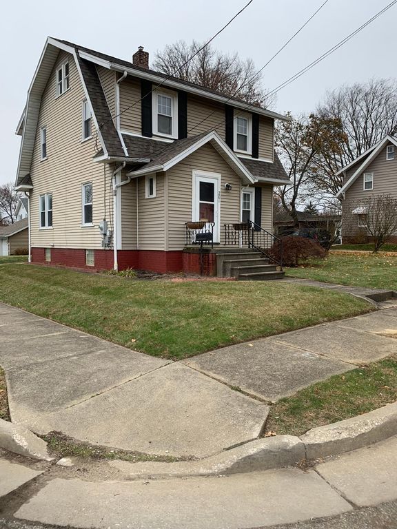 201 Wise Ave NE, North Canton, OH 44720