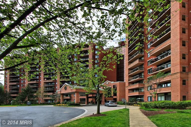 2230 George C Marshall Dr #1124, Falls Church, VA 22043
