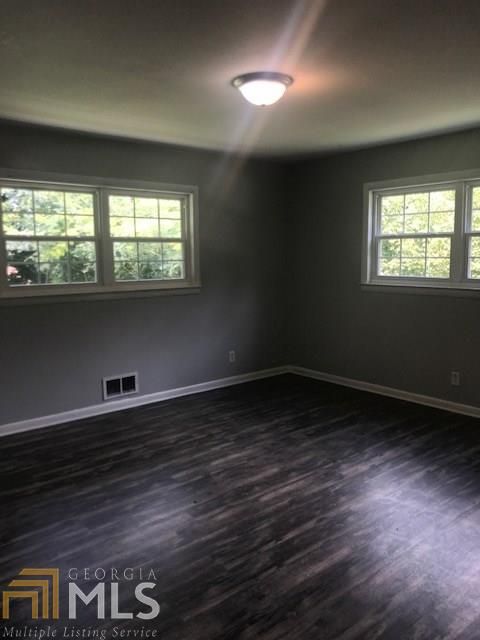 3203 Clifton Church Rd SE, Atlanta, GA - 3 Bed, 2 Bath Single-Family