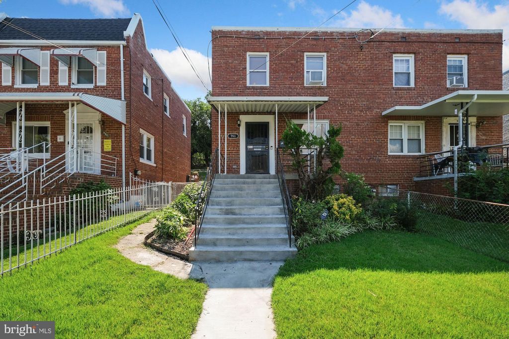 553 Foxhall Pl SE, Washington, DC 20032