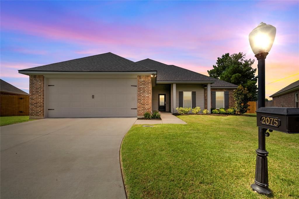 2075 Sand Crest Dr, Shreveport, LA 71118
