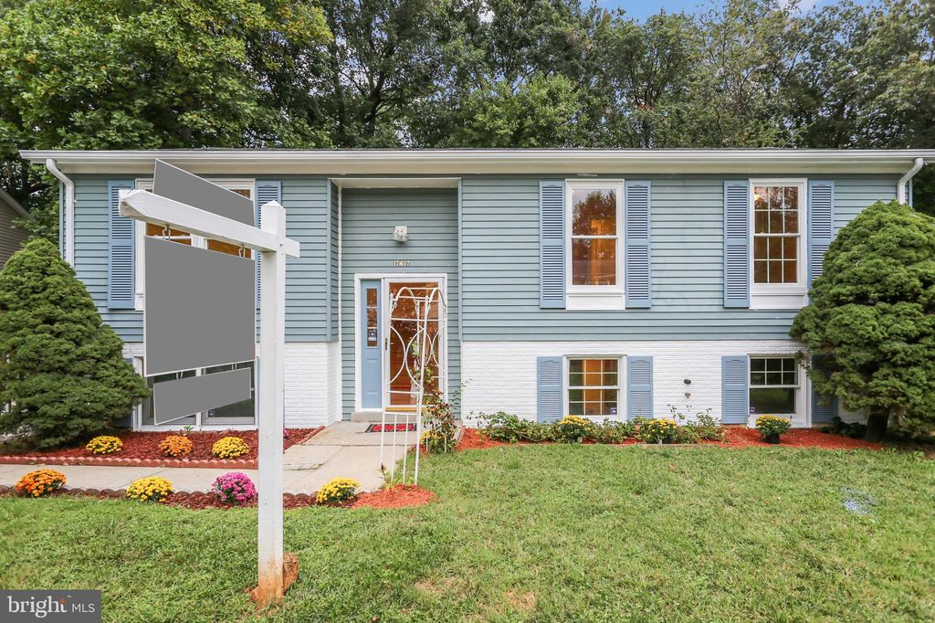 17617 Lindstrom Ct, Gaithersburg, MD 20877