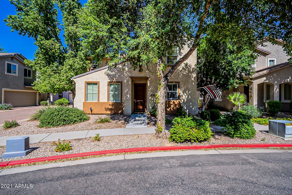 10112 E Isleta Ave, Mesa, AZ 85209