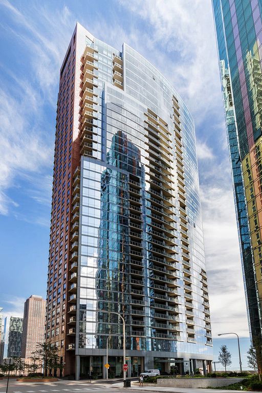 450 E Waterside Dr #3204, Chicago, IL 60601