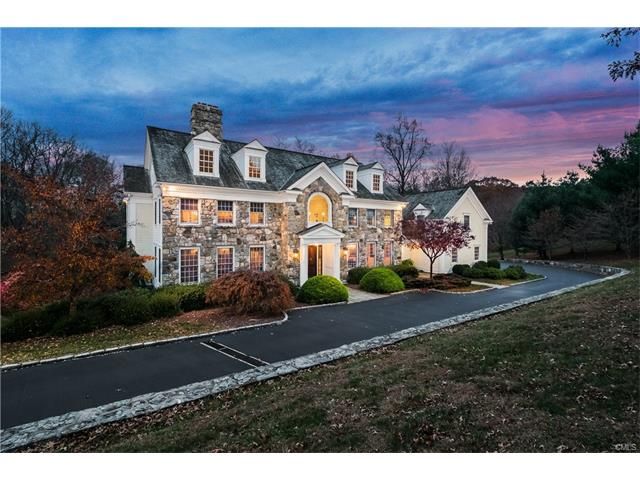 77 Cricker Brook Ln, Fairfield, CT 06824