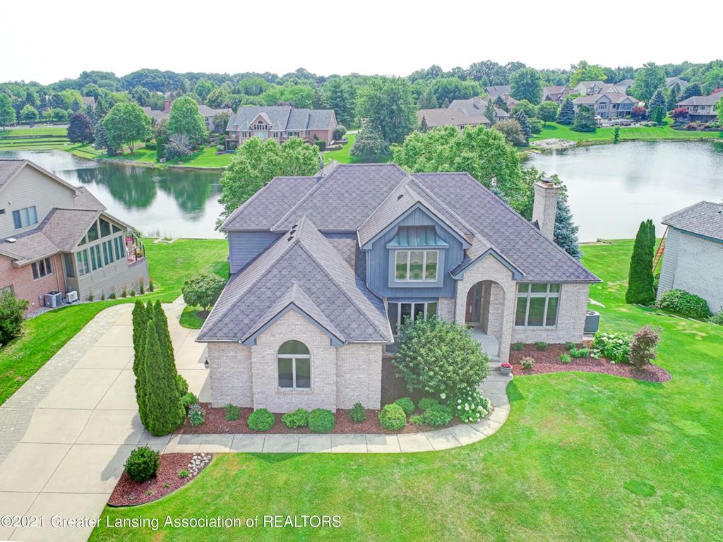 403 W Spring Meadows Ln, Dewitt, MI 48820
