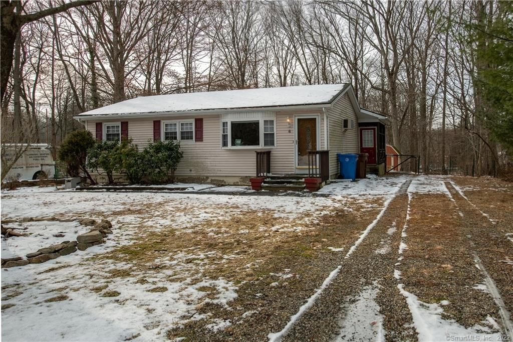 6 Crestwood Pl, Shelton, CT 06484
