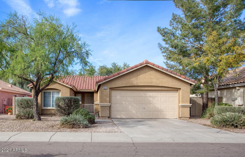 872 N Layman St, Chandler, AZ 85225