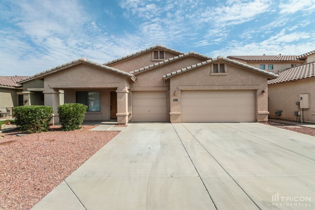 12814 W Clarendon Ave, Avondale, AZ 85392