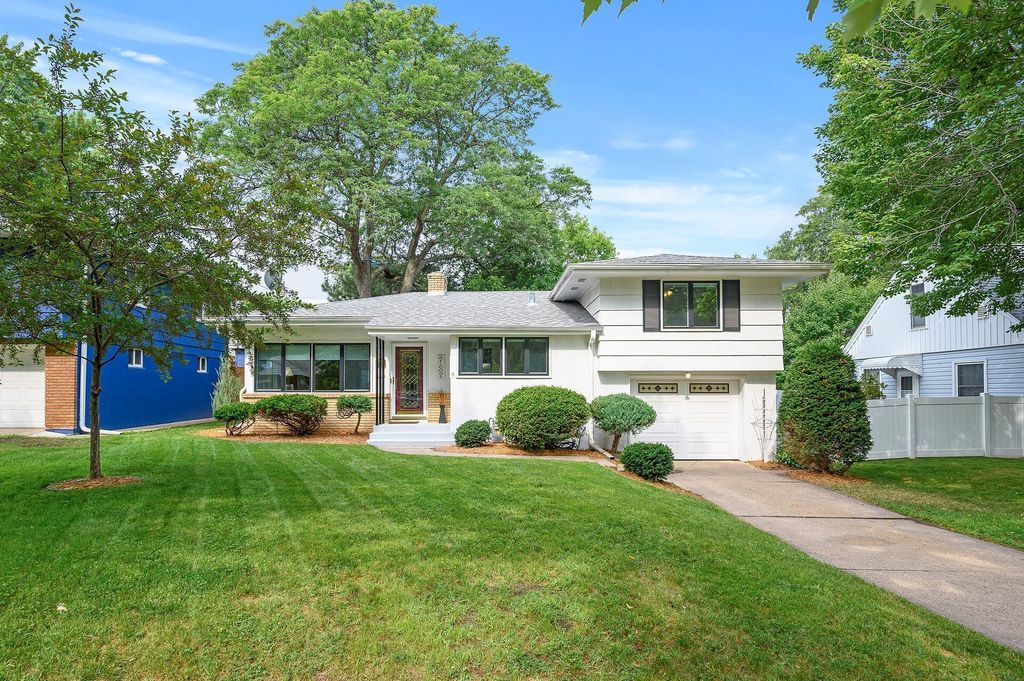 5914 Sheridan Ave S, Minneapolis, MN 55410