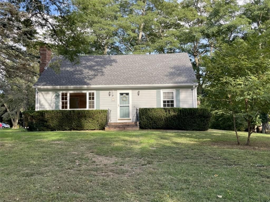 10 Dewolf Ave, Bristol, RI 02809