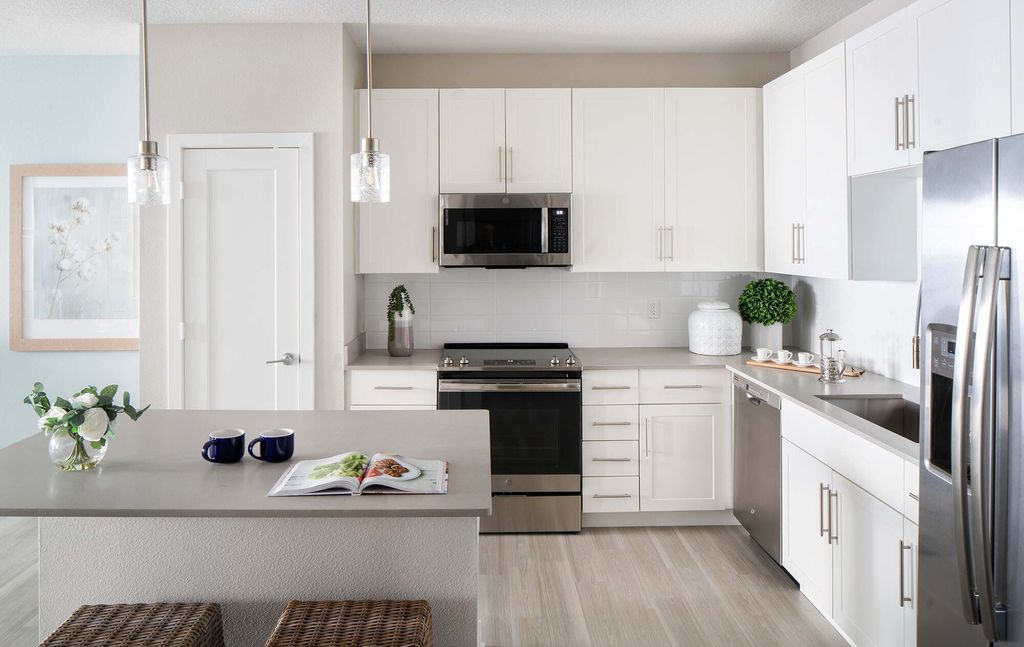 19355 US Highway 19 N 1 203 Clearwater - Cbe2baa580da2449b972db8d32884e46 Full 