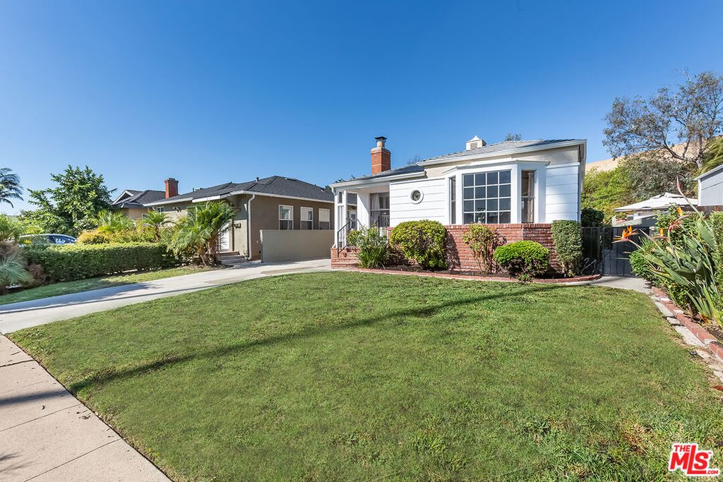2819 S Holt Ave, Los Angeles, CA 90034
