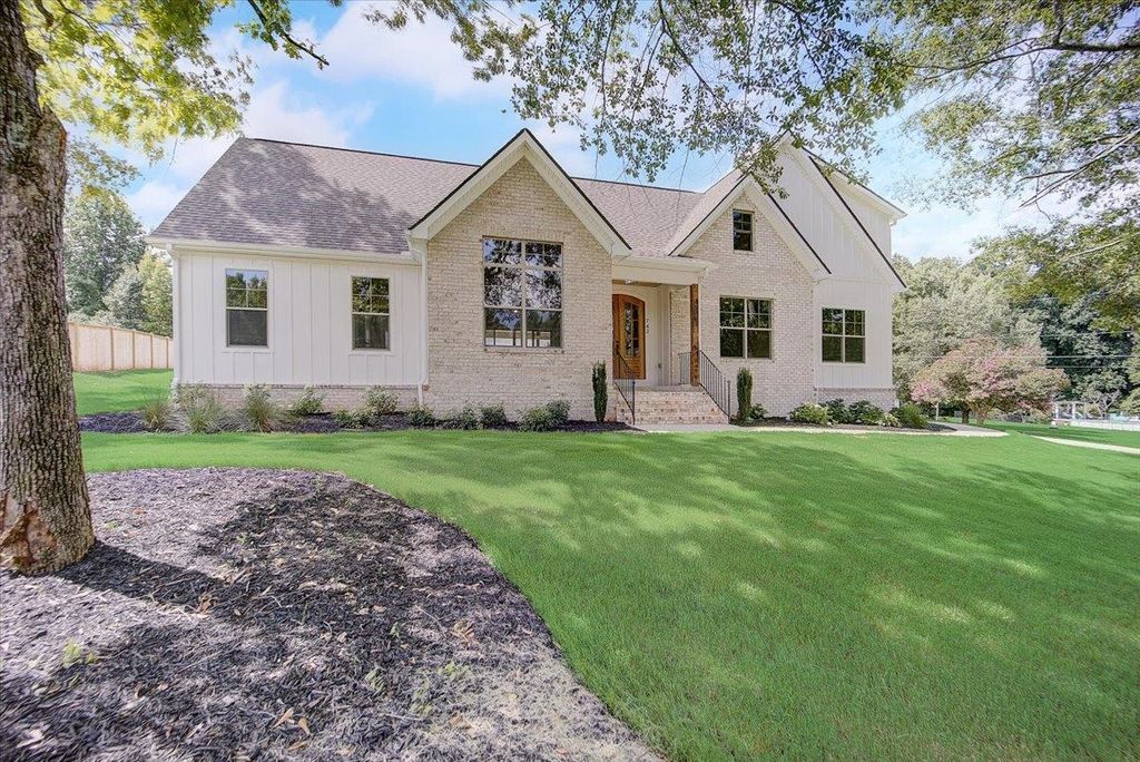 743 Brookdale Dr, Greer, SC 29687 Trulia