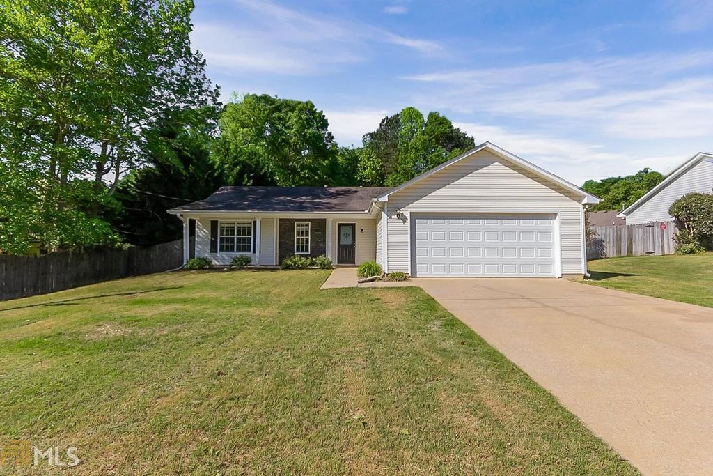 213 Roberts Trl, Locust Grove, GA 30248
