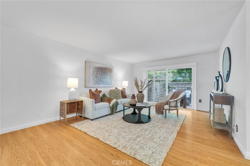8644 Portola Ct #12B, Huntington Beach, CA 92646