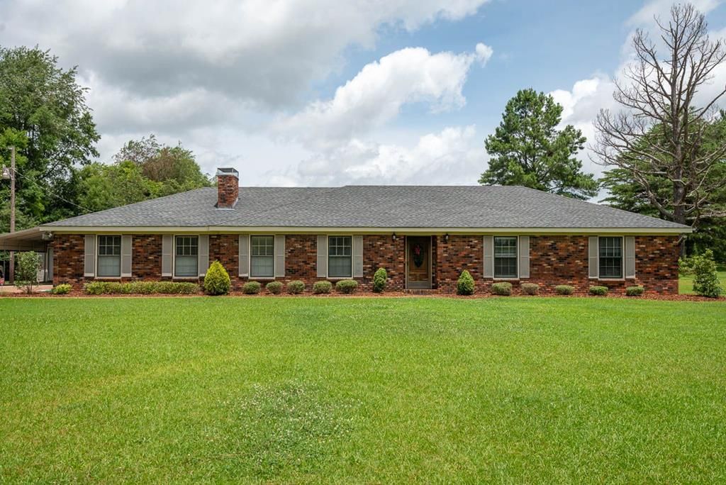 1545 County Road 16, Florence, AL 35633