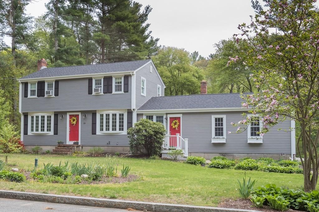 23 Larchmont Ln, Hanover, MA 4 Bed, 1.5 Bath SingleFamily Home 20 Photos Trulia