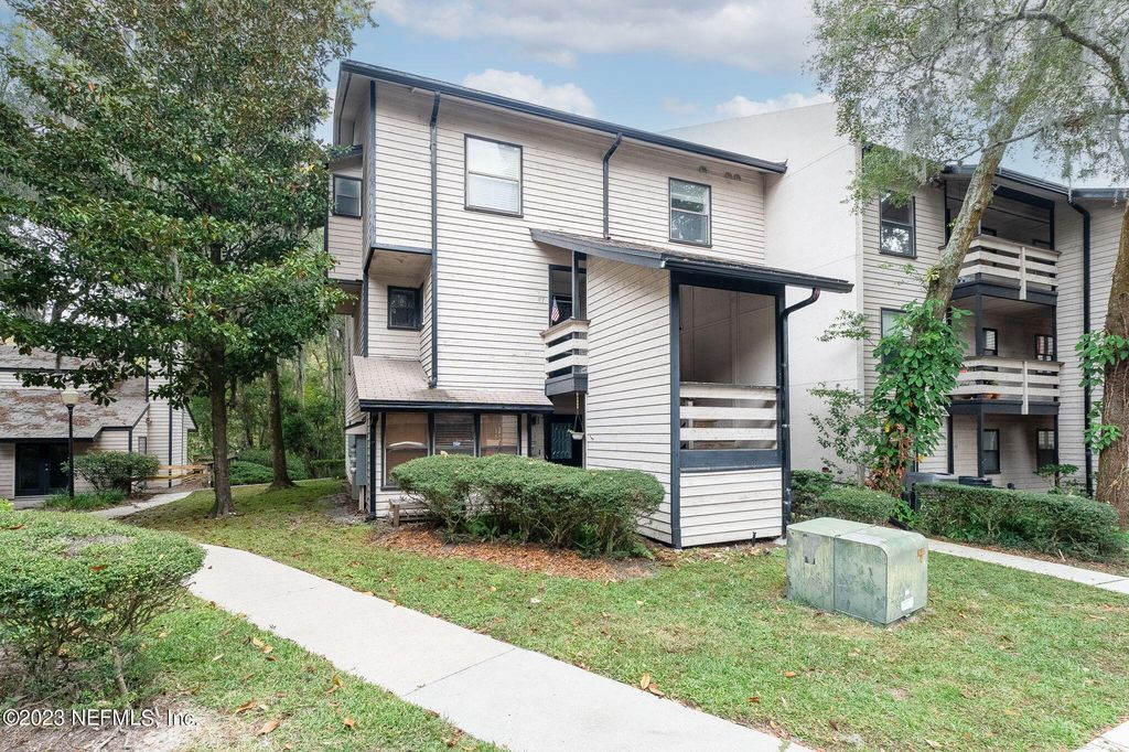 1604 ARCADIA Drive UNIT 115, Jacksonville, FL 32207