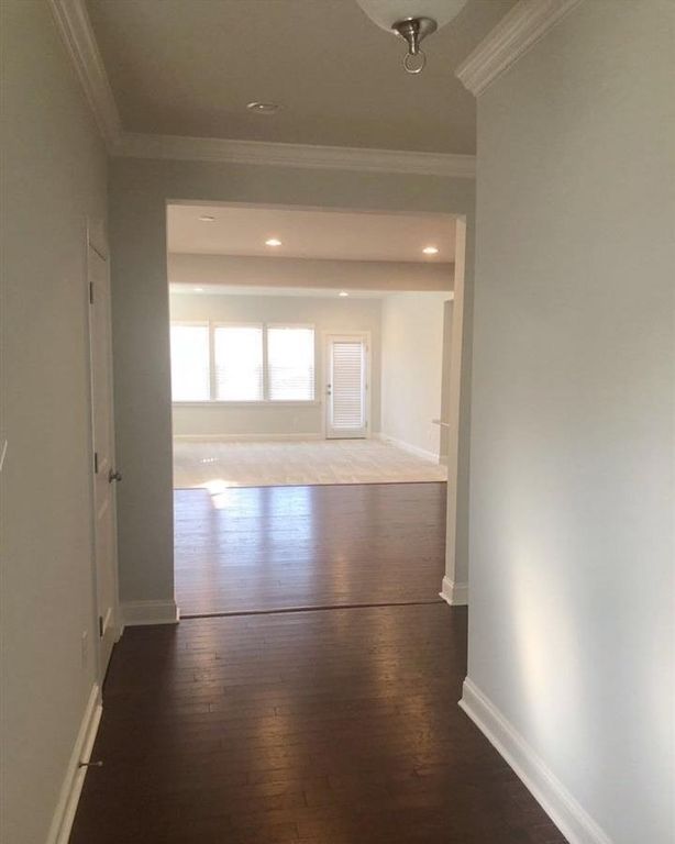 1061 Canyon Shadows Dr, Cary, NC 27519