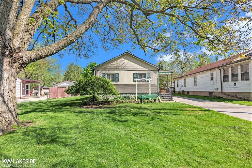 21641 Holly St, Clinton Township, MI 48035 MLS 50147489 Trulia