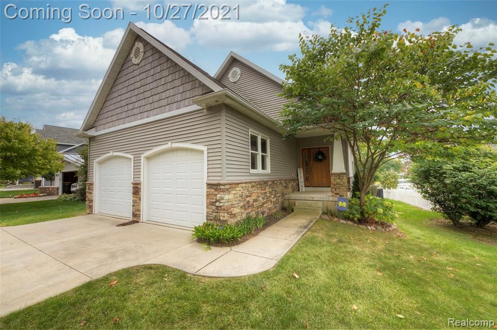 10642 Hewitt Rd, Brooklyn, MI 49230