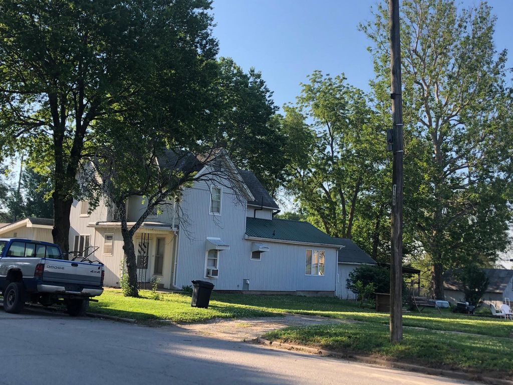 107 E  Main St #107, Highland, KS 66035