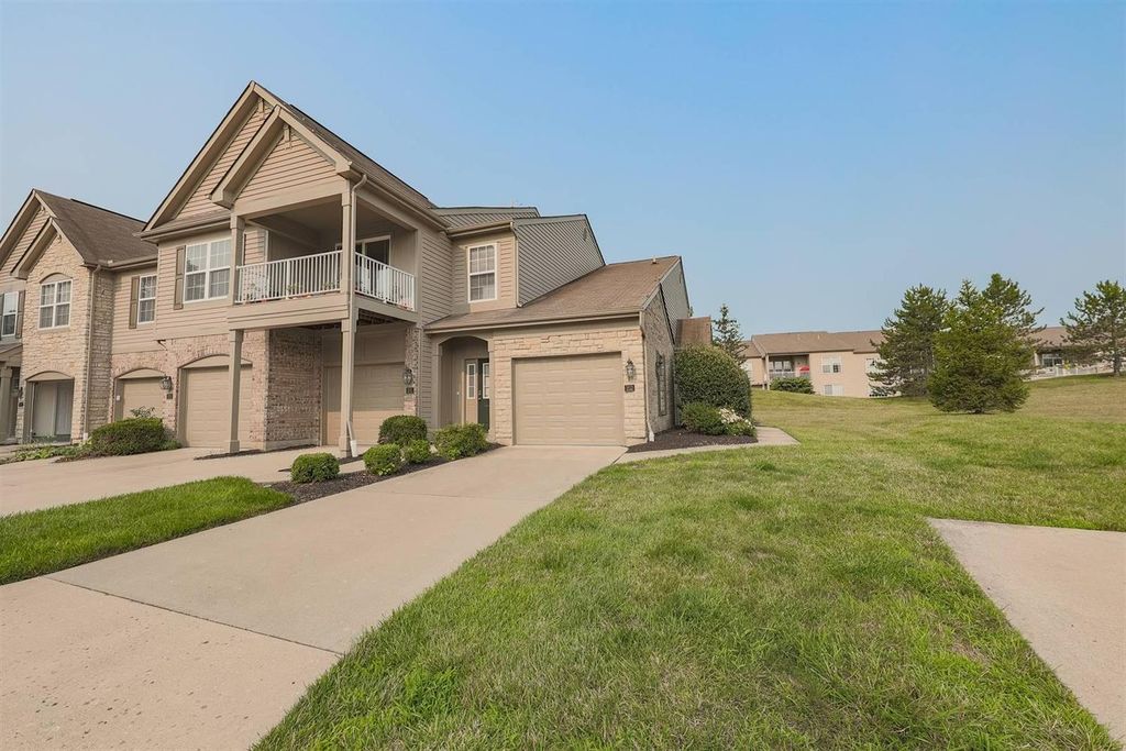 5829 Bayswater Dr, Mason, OH 45040