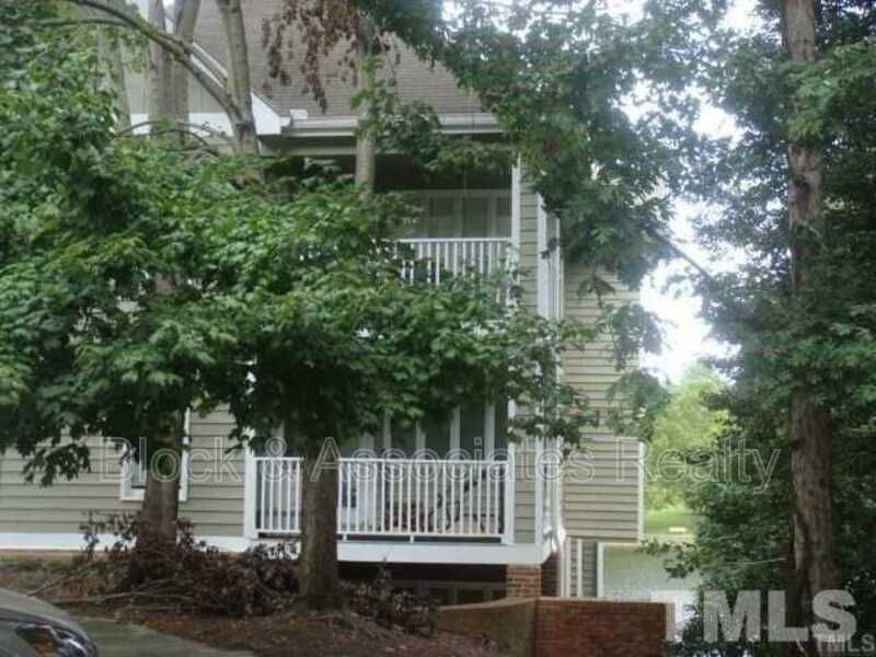 734 Springfork Dr, Cary, NC 27513