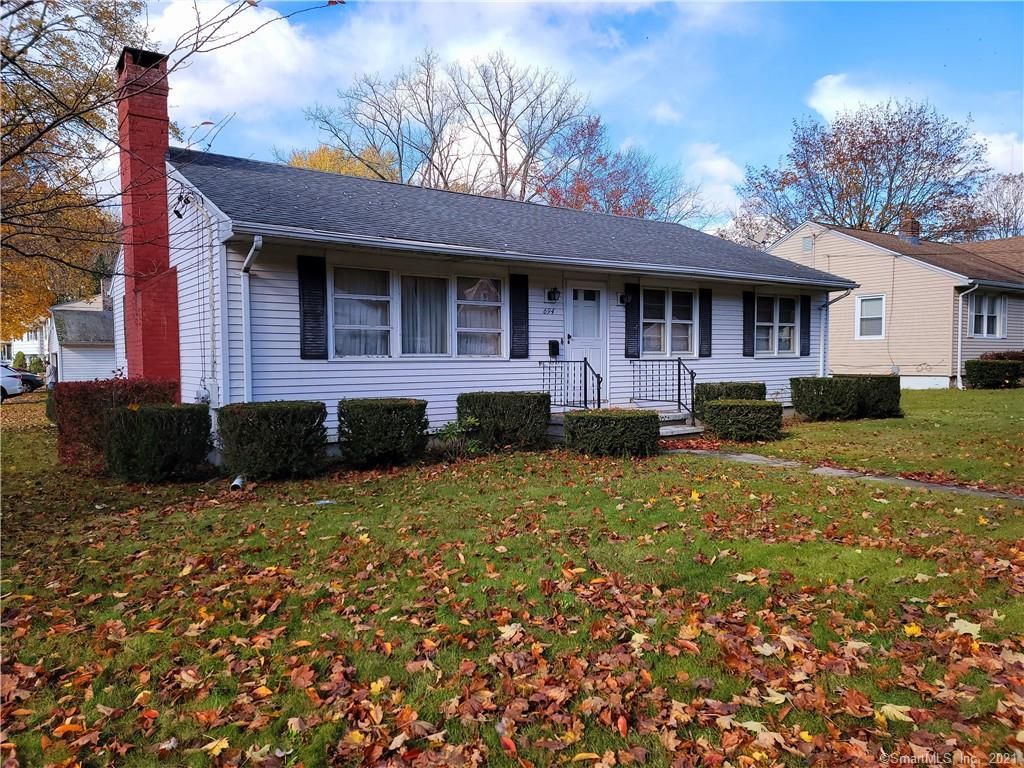 694 Circular Ave, Hamden, CT 06514